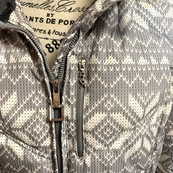 Zeroxposur Women’s Quilted Puffer Coat Gray and White Size Small - Picture 3 of 13